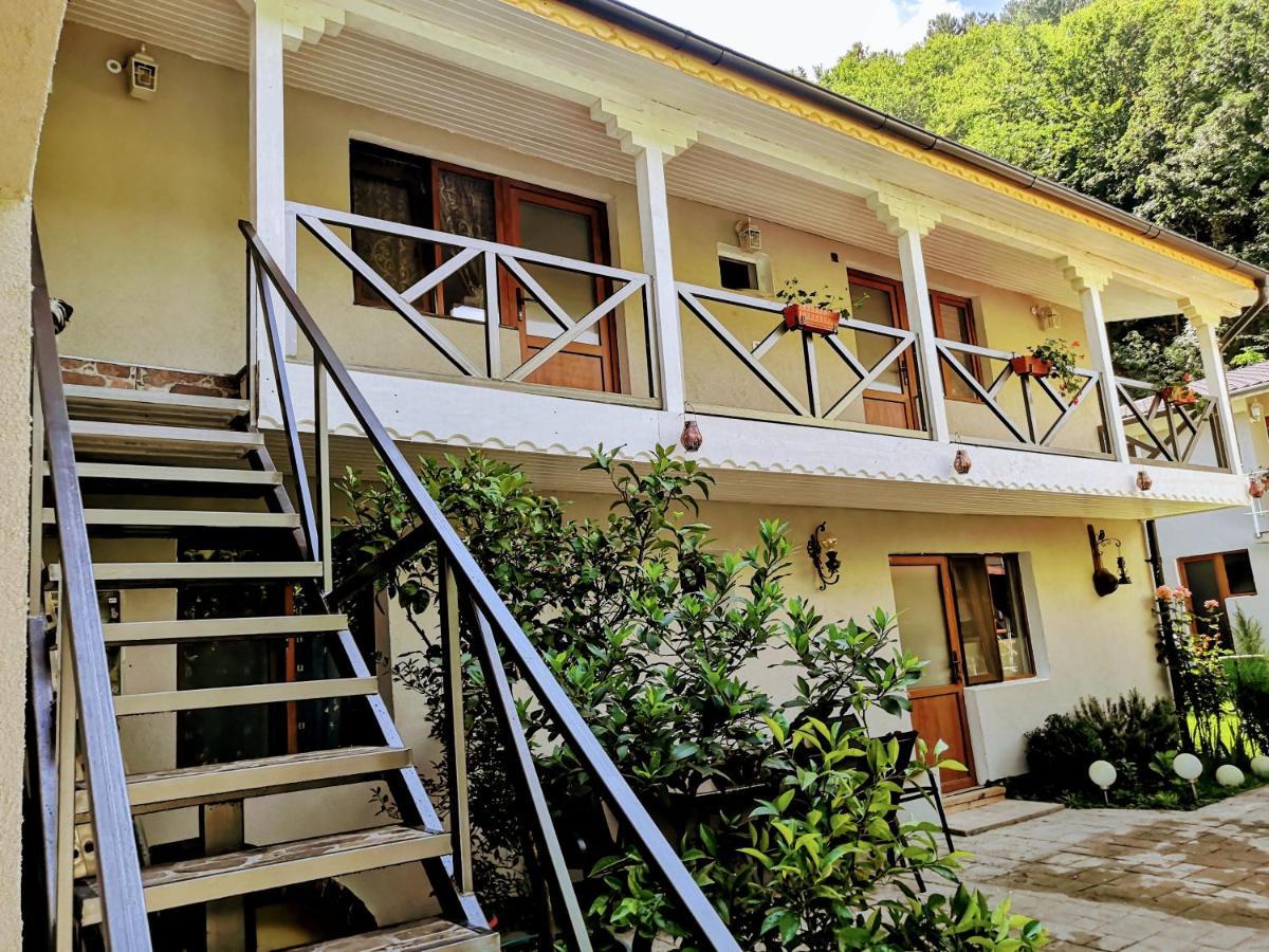 De Inchiriat La Mini-hôtel *