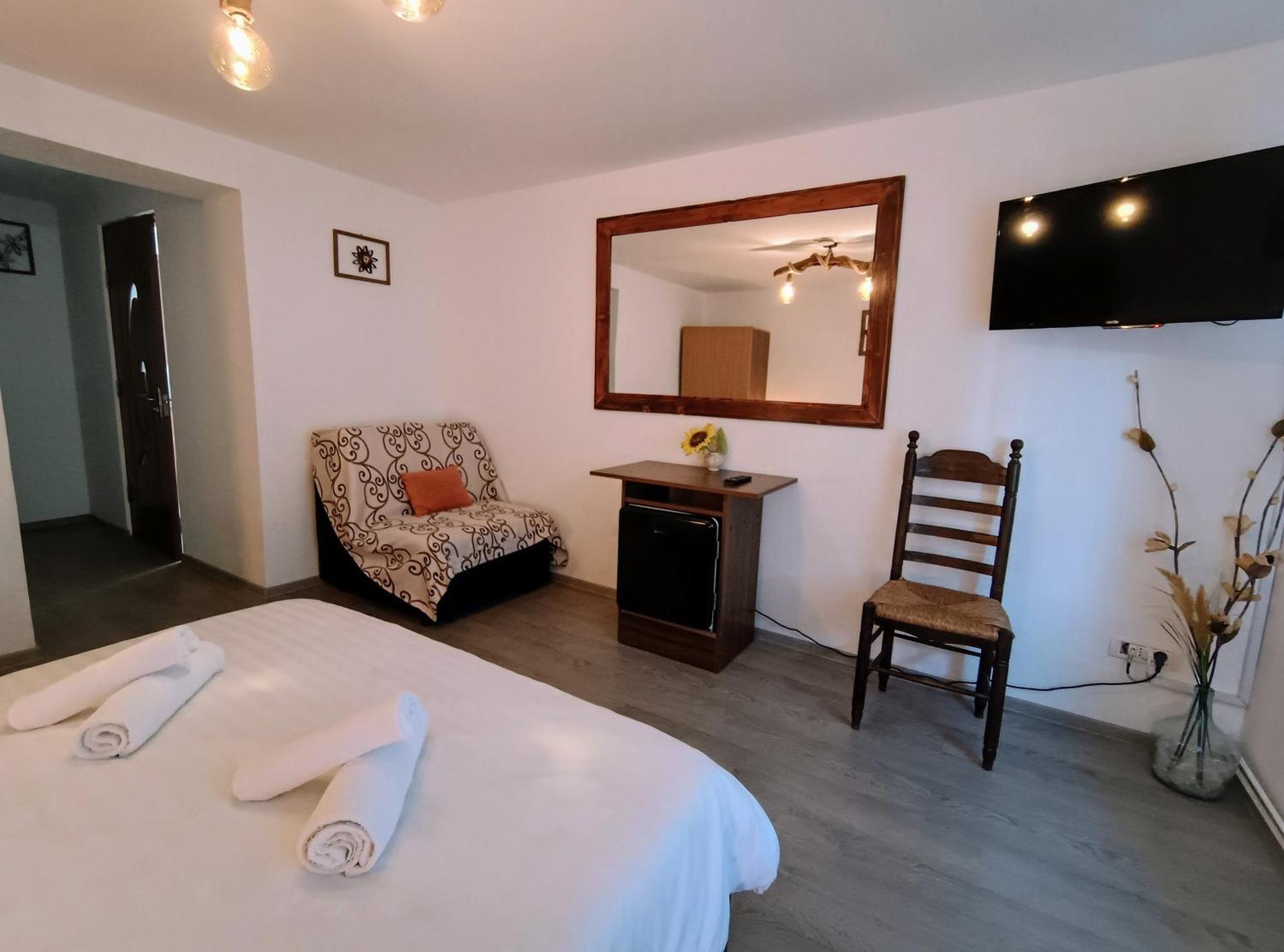 Mini-hôtel De Inchiriat La